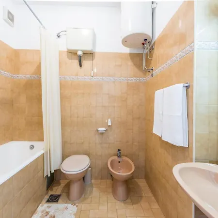 Lena - Three-bedroom With Balcony And Sea View Dubrovnik